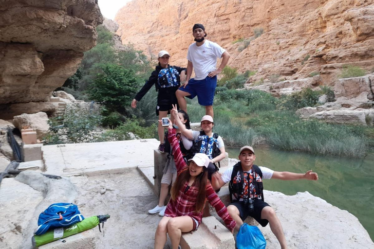 Muscat: Wadi Al Shab Oasis, Secret Cave & Sinkhole