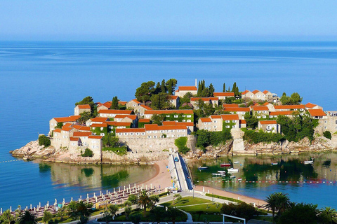 Från Shkodra: Dagsutflykt till Budva och Kotor med guide