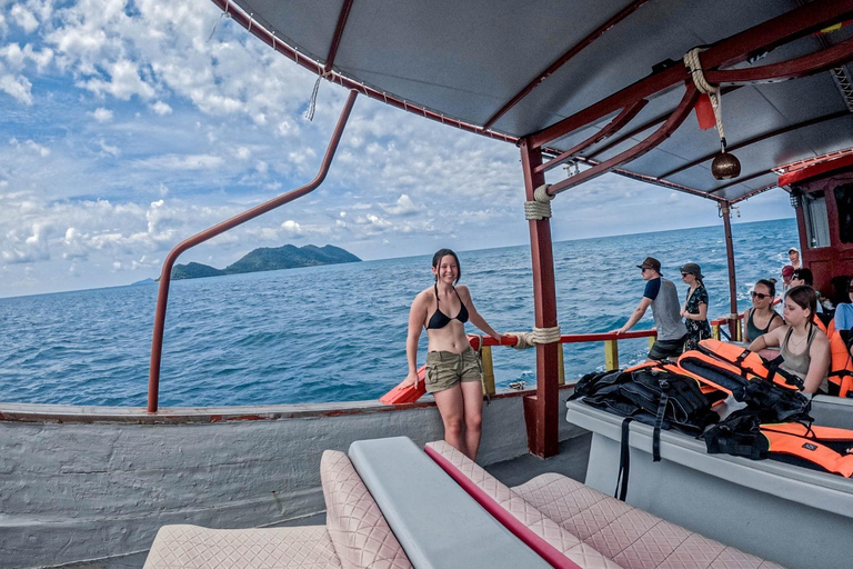 Z Koh Chang: 4 wyspy Snorkel &amp; Beach Tour dużą łodziąRejs wycieczkowy na 4 wyspy: Z transferem do hotelu