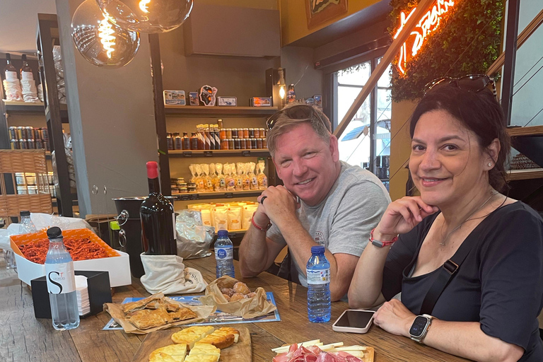 Ajaccio: Privébezoek, Geschiedenis en Gastronomie, Food TourAjaccio: Wandeling door Ajaccio Geschiedenis en gastronomie, Food Tour