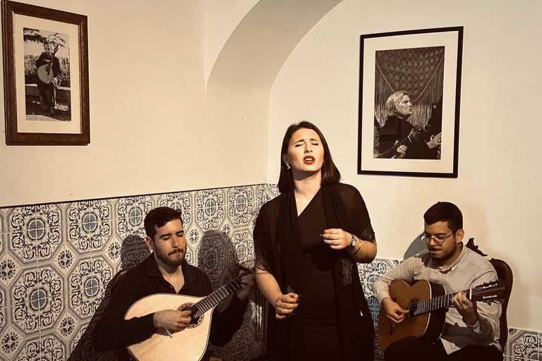 Lisbon: Intimate Fado Show in the Historic Fado District