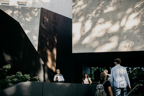 Munich Your Way: Private Tour with Architect & Guide 2 hours in English or German