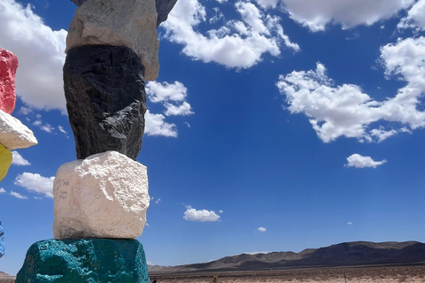 Las Vegas: Excursión de un día al Valle del Fuego y las Siete Montañas Mágicas