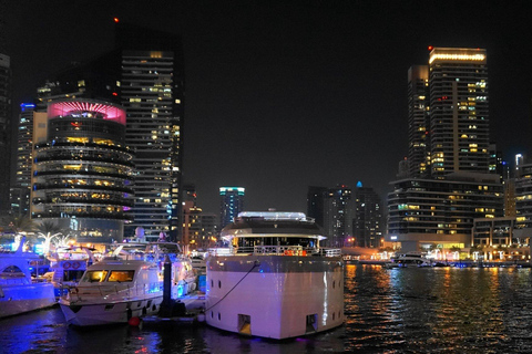 Dubai: Evening Luxury Yacht Tour with Hotel Pickup Dubai: Marina 2-Hours Luxury Yacht Tour with Hotel Pickup