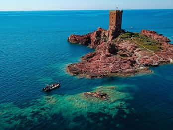 Fréjus: Sea and Creeks Boat Tour with Snorkeling and Drinks