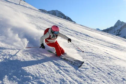Schweiz: Private Skiing Day Tour für jedes Niveau