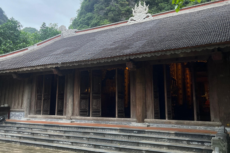 Ninh Binh: Hoa Lu, Tam Coc, Fietsen Groepstour vanuit Hanoi