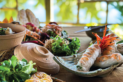 Hoi An: Local Market, Basket Boat Ride & Cooking Class Tour Market Tour, Basket Boat Ride, & Cooking Class (No Pickup)