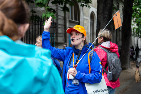 Paryż: Wycieczka piesza Notre Dame z wejściem do kryptyNotre Dame Outdoor Walking Tour z wejściem do krypty w języku hiszpańskim