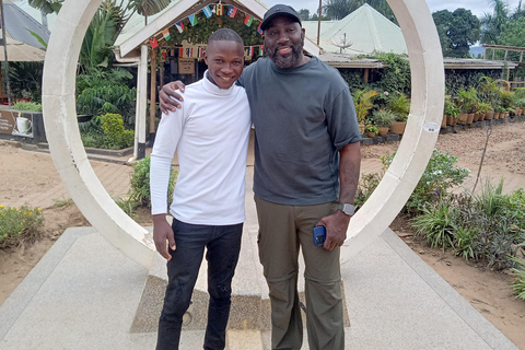 Kampala: Katanga Slums, Equator, and Community Walk Tour