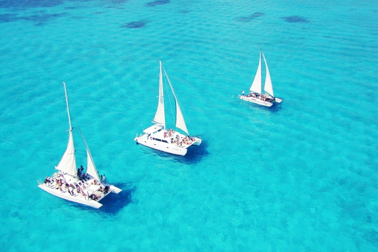Cancun : Accès anticipé à Chichen Itza et catamaran pour Isla MujeresSeulement le catamaran pour Isla Mujeres (sans transport)