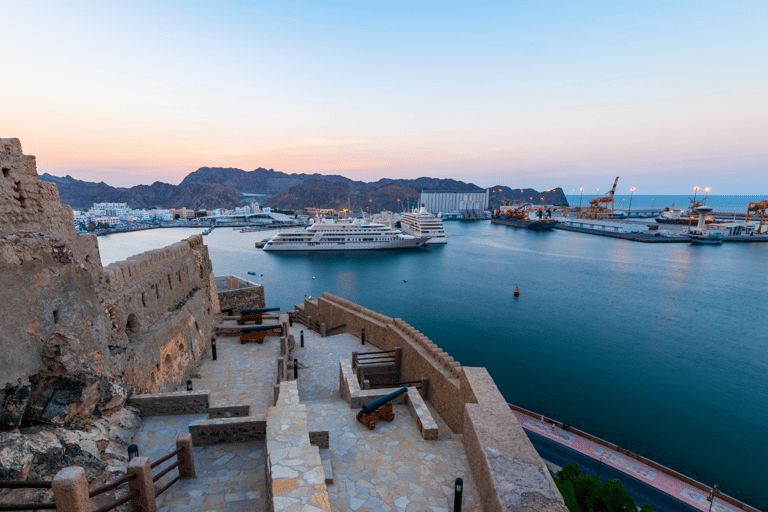 Muscat: Private Customizable City Highlights Tour