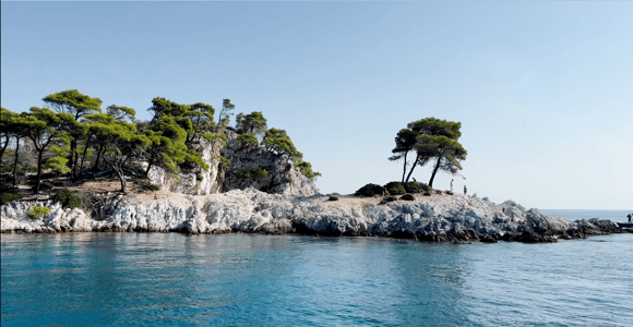 From Skiathos: Skopelos and Alonissos Boat Trip with Stops