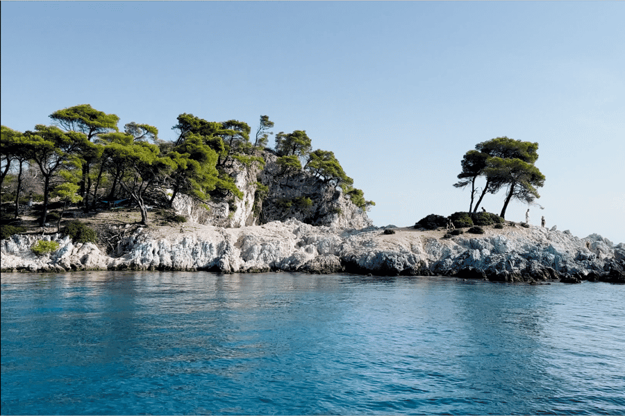 Ab Skiathos: Skopelos und Alonissos Bootsfahrt mit Zwischenstopps. Foto: GetYourGuide