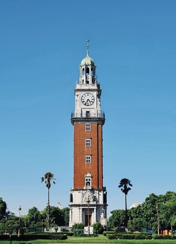 Buenos Aires: Retiro Neighborhood Tour For Small Groups