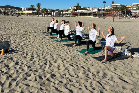 Alicante: PRIVATE Beach Yoga Class at Playa del Postiguet Alicante: Private Yoga Class at Playa del Postiguet