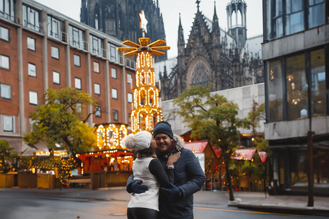 Fotoshooting auf dem Kölner Weihnachtsmarkt mit einem lokalem Fotografen