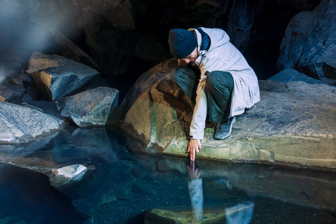 Reykjavik: 8-Day Iceland Ring Road Guided Small Group Tour