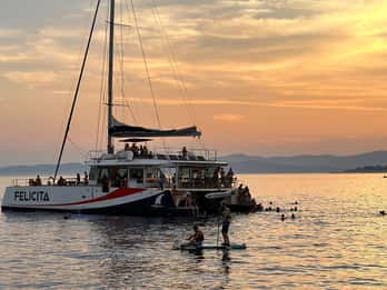 Saint-Raphaël : Sunset & Dinner Cruise to the Golden Island