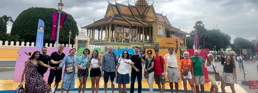 Visite du musée de l'histoire sombre du Cambodge, des champs de la mort et du génocide