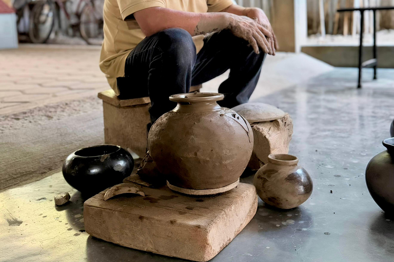 Oaxaca: Premium Monte Alban and Master Artisans Tour Oaxaca: Premium Monte Albán and Master Artisans Tour