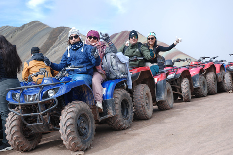 ATV Tour in Rainbow Mountain en Red Valley+FoodCusco: ATV Tour in Rode Vallei en Regenboogberg