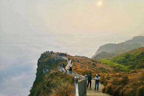 Pokhara: Manungkot Sunrise Tour with Hotel Pickup & Guide