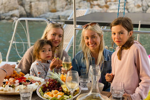 Héraklion : Croisière en catamaran sur l&#039;île de Dia pour les familles et les enfants