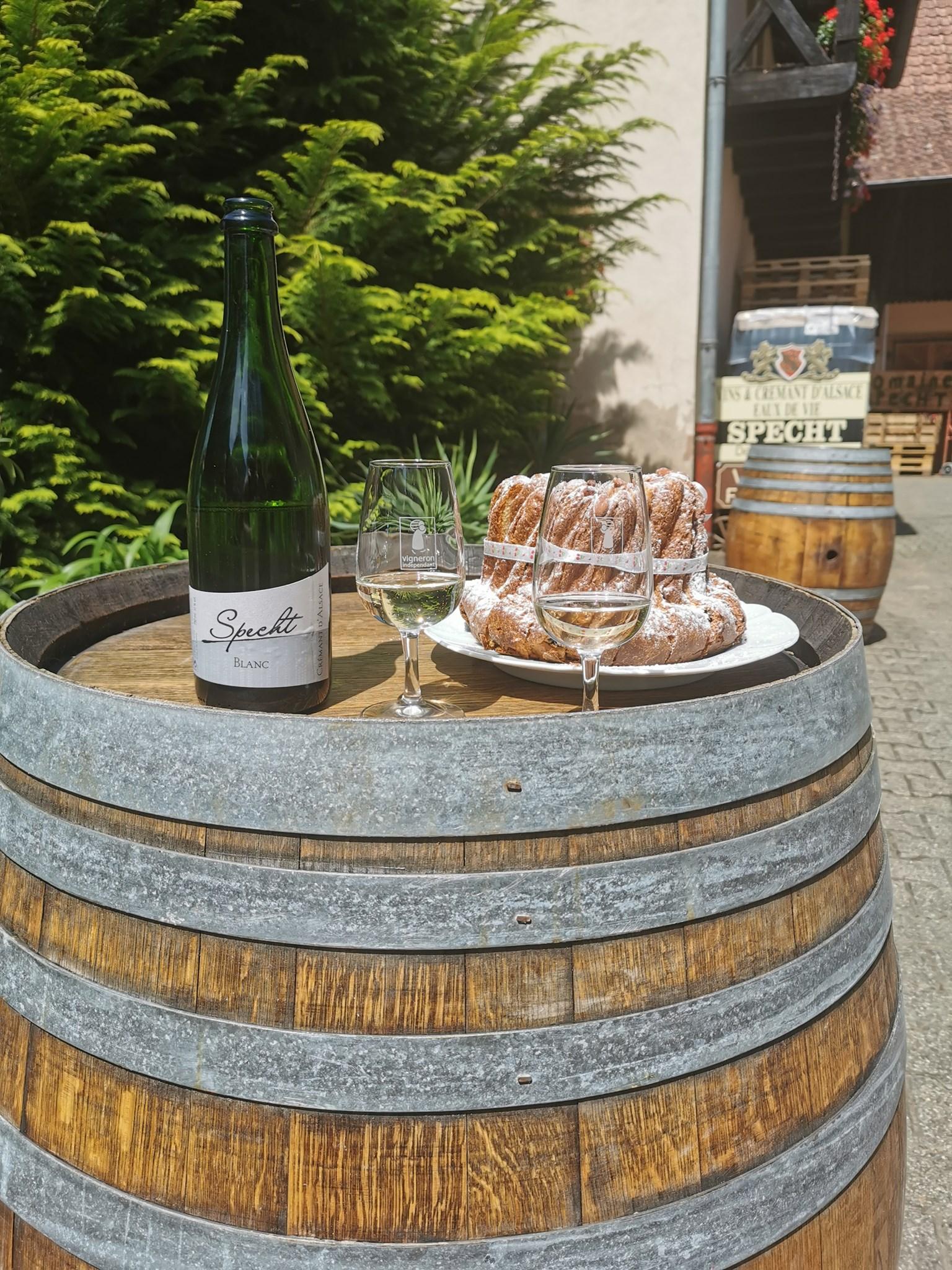 Einführung in das Sabrieren von Crémant in der Nähe von Riquewihr