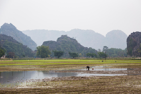 Tour in E-Bike di Ninh Binh - Paesaggi segreti di Tam Coc