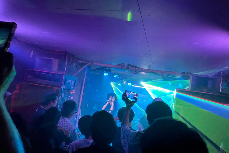 أوساكا تجربة الموسيقى والمأكولات الحية تحت الأرض