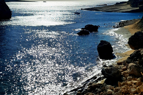 Gozo Unveiled: Guided Hiking Tour at the East of the Island Window