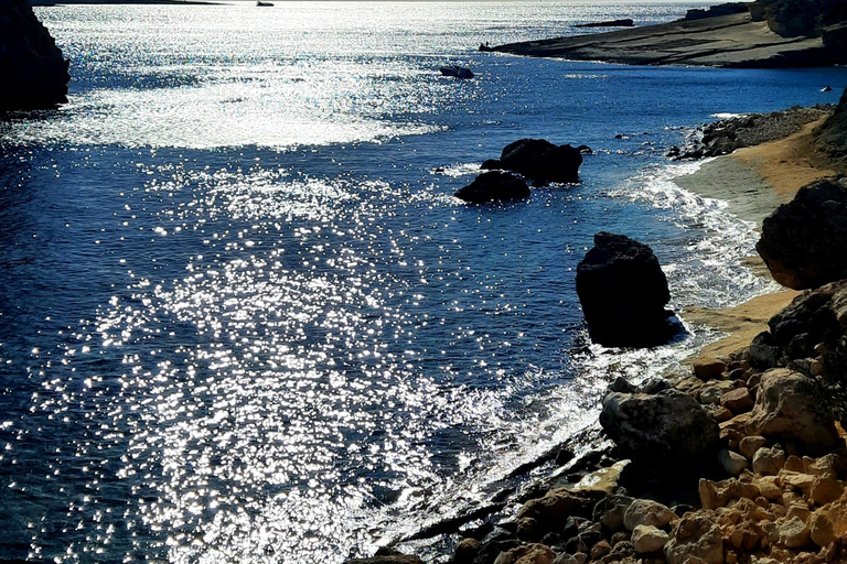 Gozo Unveiled: Guided Hiking Tour at the East of the Island Window