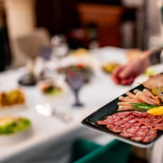 Évora: Evening Food & Wine Crawl
