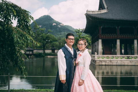 Seoul: K-Drama Style Couple Photoshoot