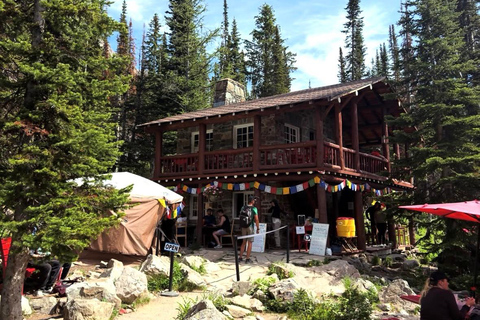From Canmore/Banff: Lake Louise & Moraine Lake Hiking Trip