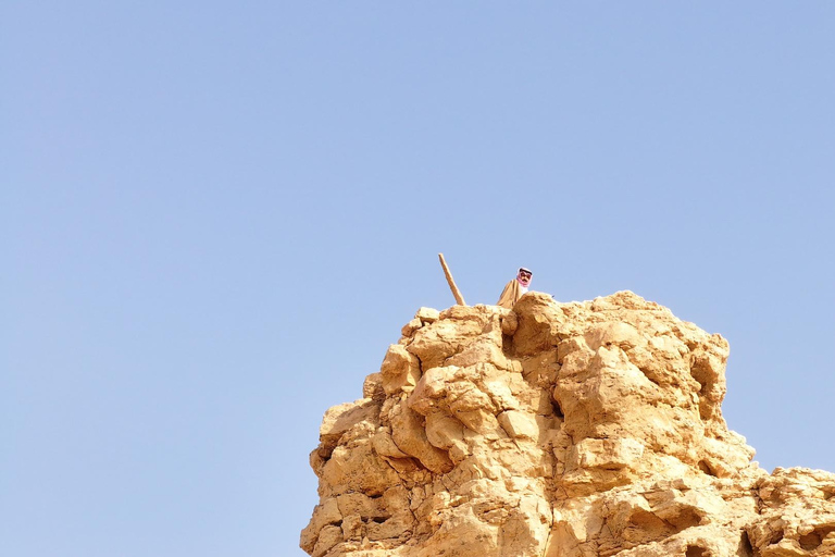 Desde Riad: Aventura en el confín del mundo y Darb Al-Manjoor