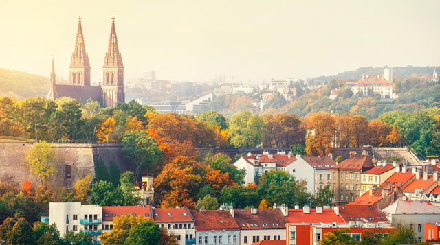 Prague: Private tour to the historic fortress of Vyšehrad