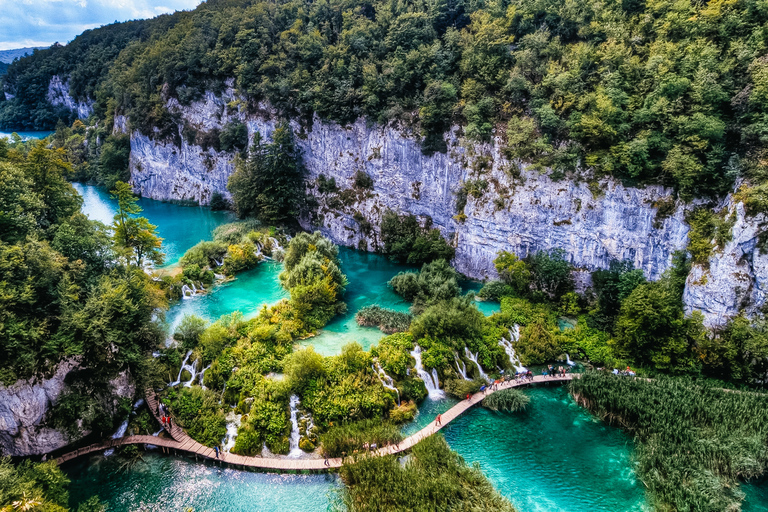 Zadar: Plitvice Lakes with Boat Ride and Zadar Old Town Tour
