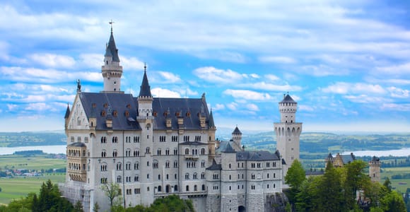 From Munich: Group or Private Neuschwanstein-Linderhof Tour