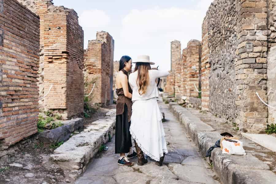 Eine Reise in die Vergangenheit: Tour nach Pompeji und zum Vesuv. Foto: GetYourGuide Eine Reise in die Vergangenheit: Tour nach Pompeji und zum Vesuv. Foto: GetYourGuide