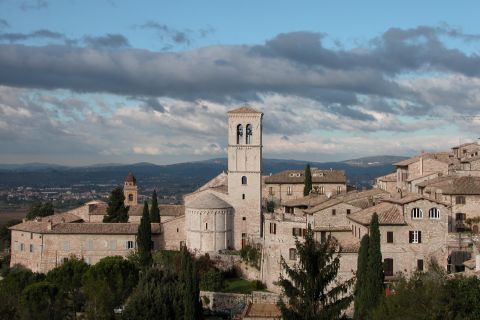 Assisi and Countryside Winery Private Tour from Rome