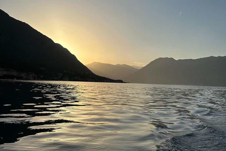 Kotor : Blaue Höhle Private TourKotor : 3 Stunden Blaue Höhle Private Tour