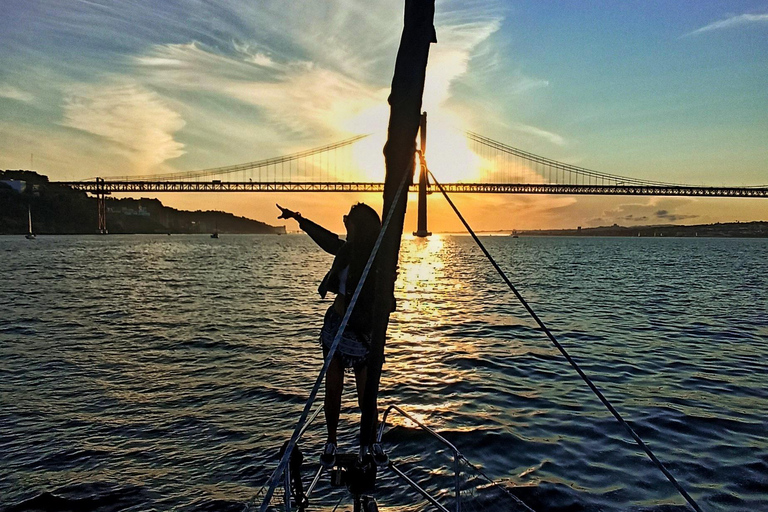 Lissabon: Dag- och solnedgångstur på floden Tagus