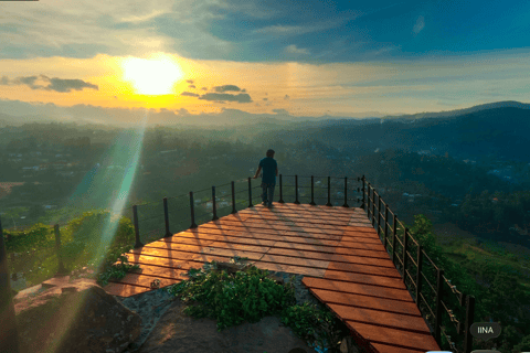 Ella: Bomburu Ella Waterfall & Porawagala View Point Tour