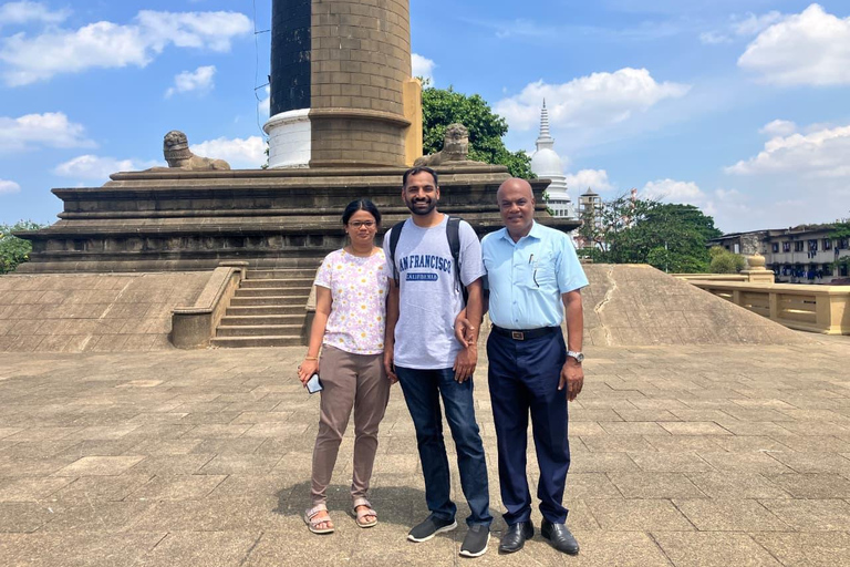 Colombo Hidden Gems, Shopping & City Tour