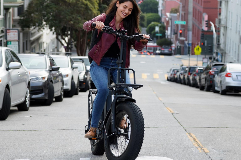 San Francisco: Electric Bike Rental with Helmet and Lock