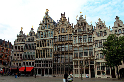 Antwerp: Private Christmas Market Tour