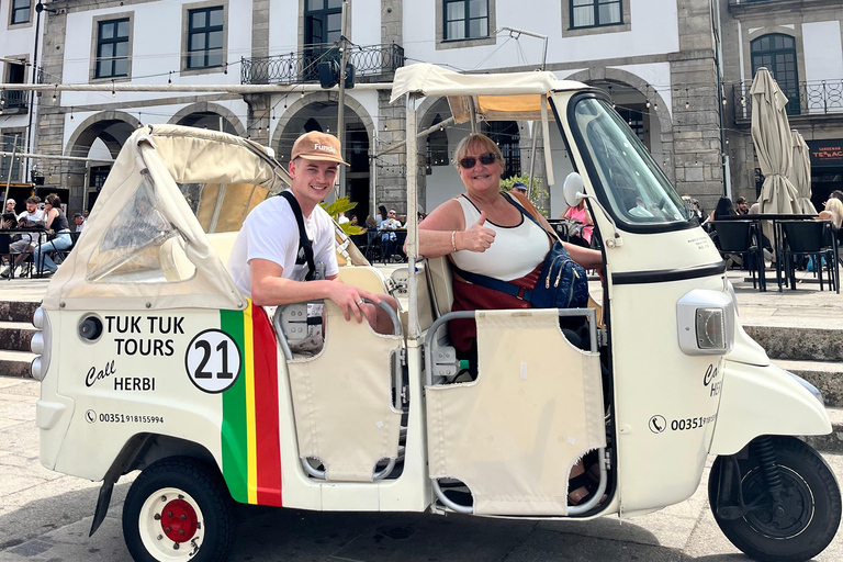 Porto: Tuk Tuk Tour - Old Town & Gaia - Highlights and Hidden Gems