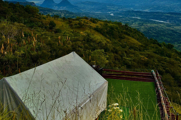 Medellín: Horseback Riding, Glamping, & Finca 360° view Stay
